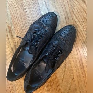 Stuart Weitzman woman dress shoes oxfords